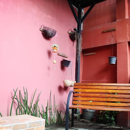 Rada Arak 79/4 Hostel Chiang Mai Exterior foto